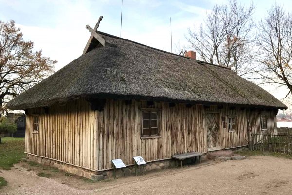 Этнографическая усадьба рыбака Смильтине